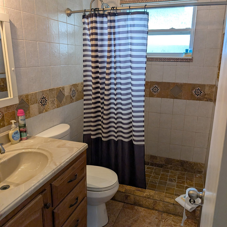 Cabin 1 Bathroom