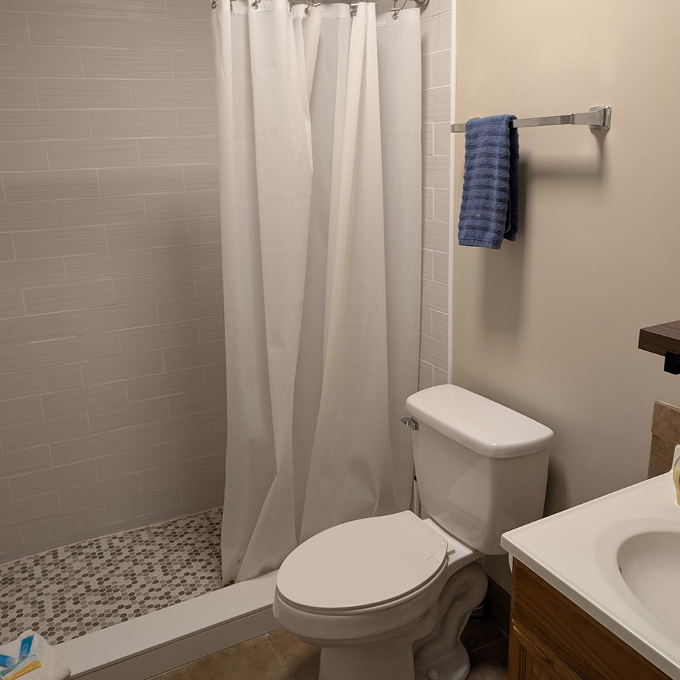 Cabin 1 Bathroom